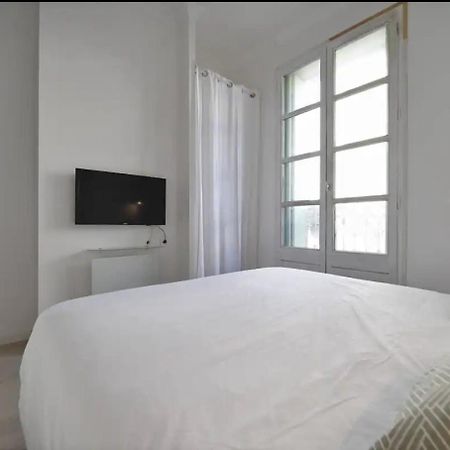 Espace Le Cheval Blanc Castelnau-le-Lez Extérieur photo
