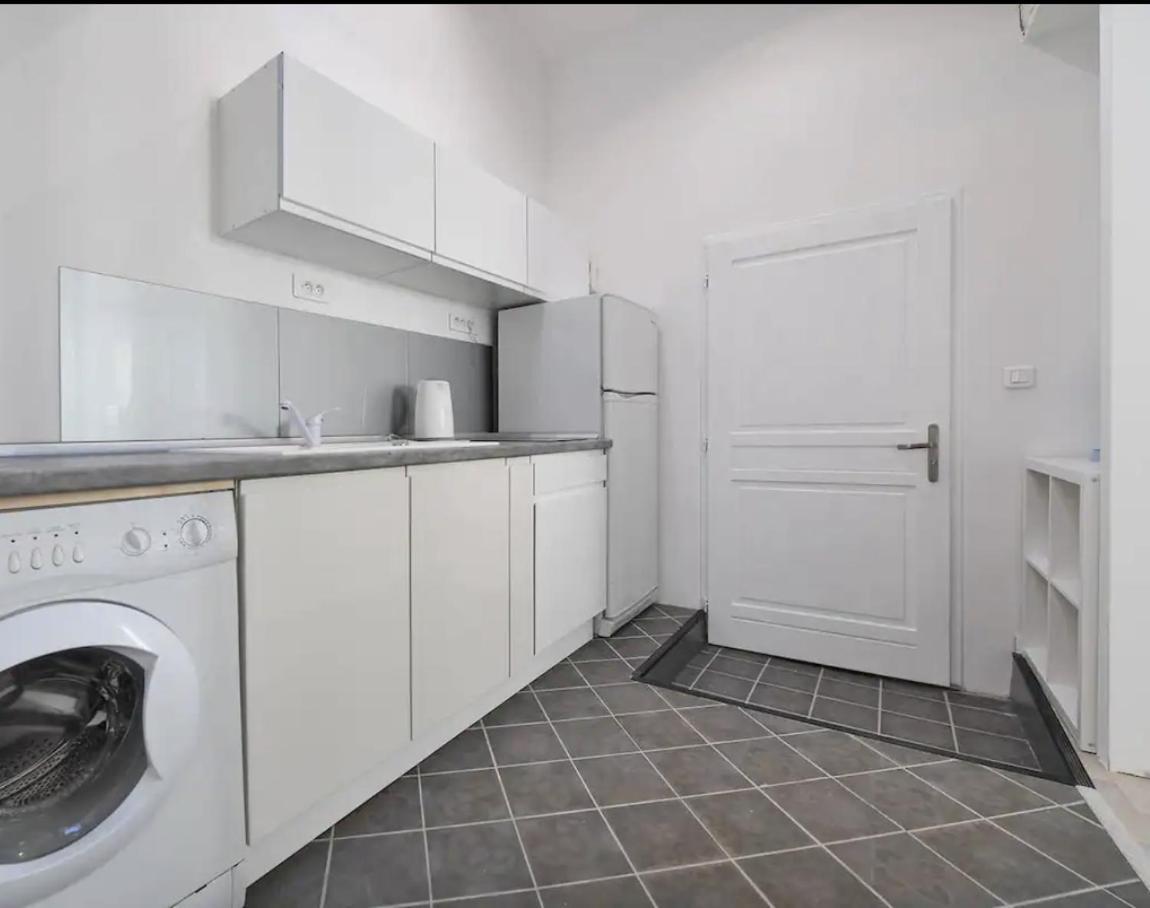 Espace Le Cheval Blanc Castelnau-le-Lez Chambre photo